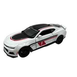 Kinsmart 2017 Camaro ZL1 Model Car Silver 1/38 Scale KT5399 Diecast